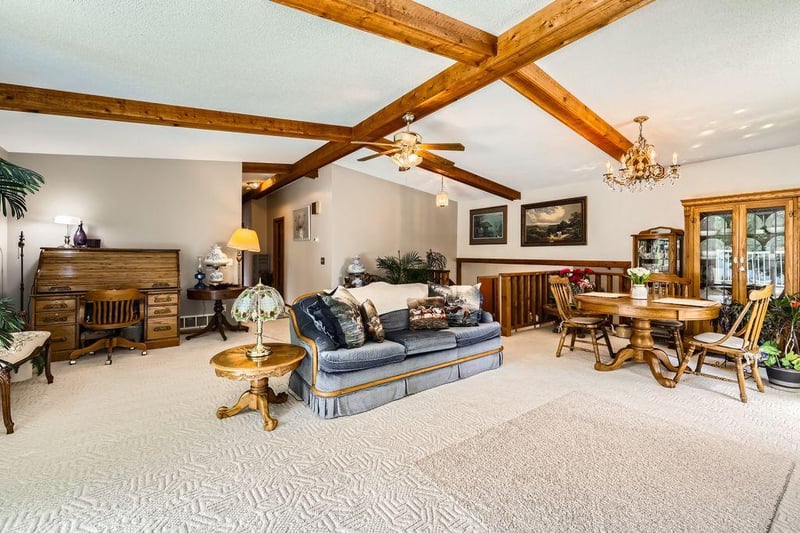 14890 Country Rd, Rogers, MN 55374
