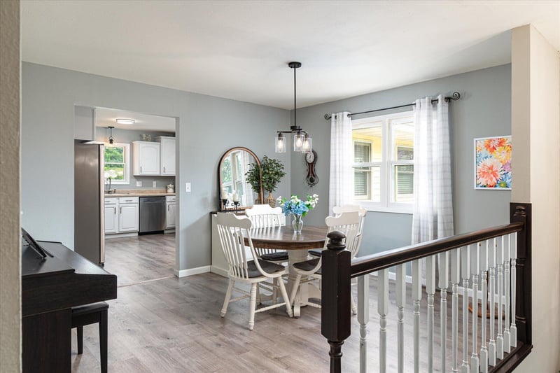 731 N 4th St, La Crescent, MN 55947