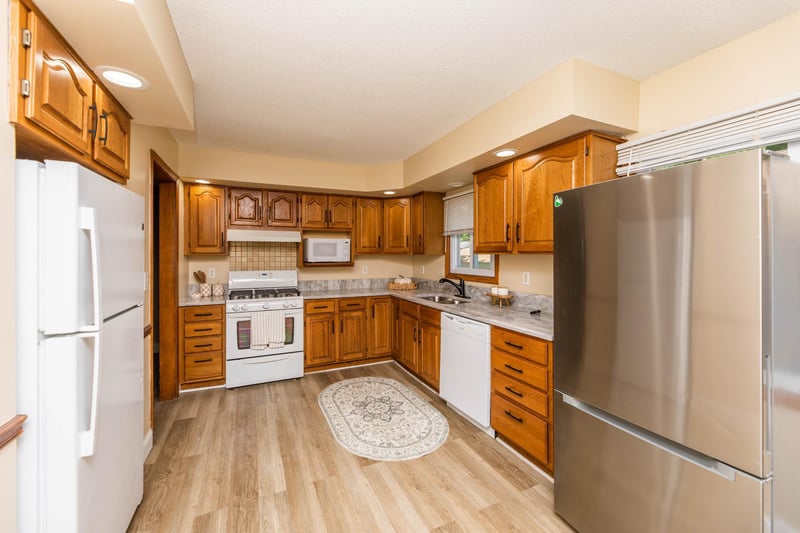 5214 Oliver Ave N, Minneapolis, MN 55430