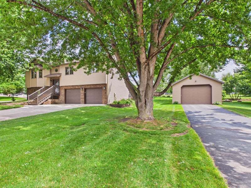 1216 Callaway St E, Saint Joseph, MN 56374