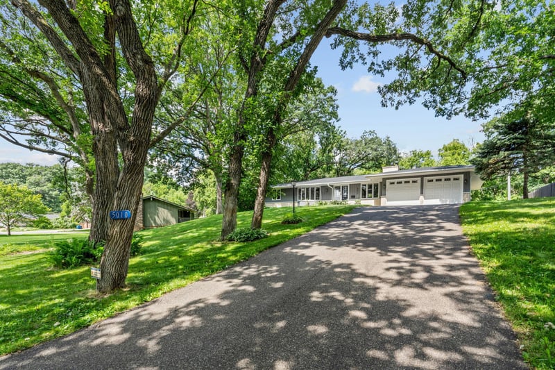 5010 Diane Dr, Minnetonka, MN 55343