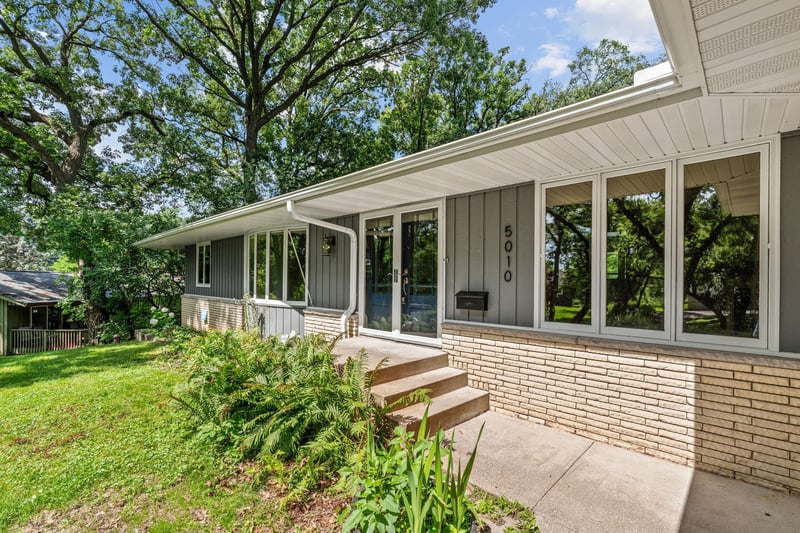 5010 Diane Dr, Minnetonka, MN 55343