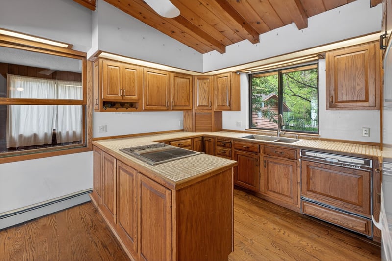 15770 Linden Tree Rd, Grasston, MN 55030
