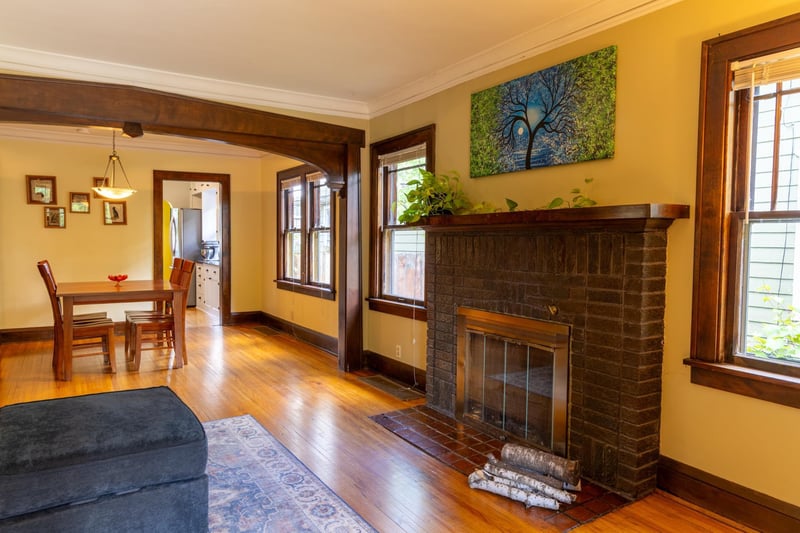 3706 Dupont Ave N, Minneapolis, MN 55412