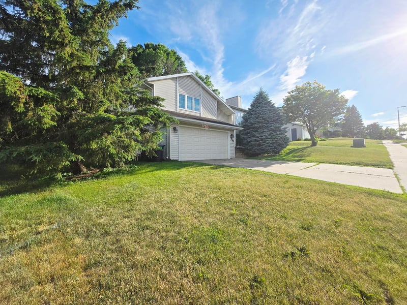 2640 59th St NW, Rochester, MN 55901