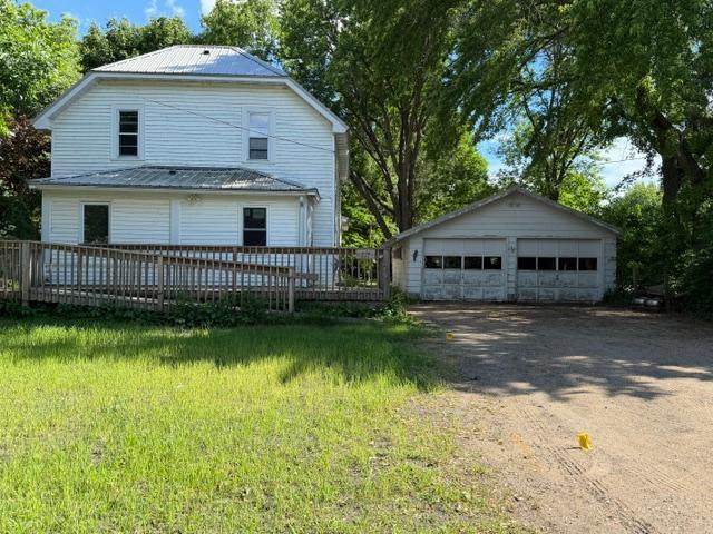 217 W Oak St, Osakis, MN 56360