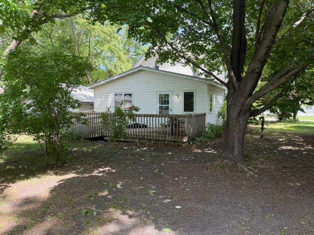 217 W Oak St, Osakis, MN 56360