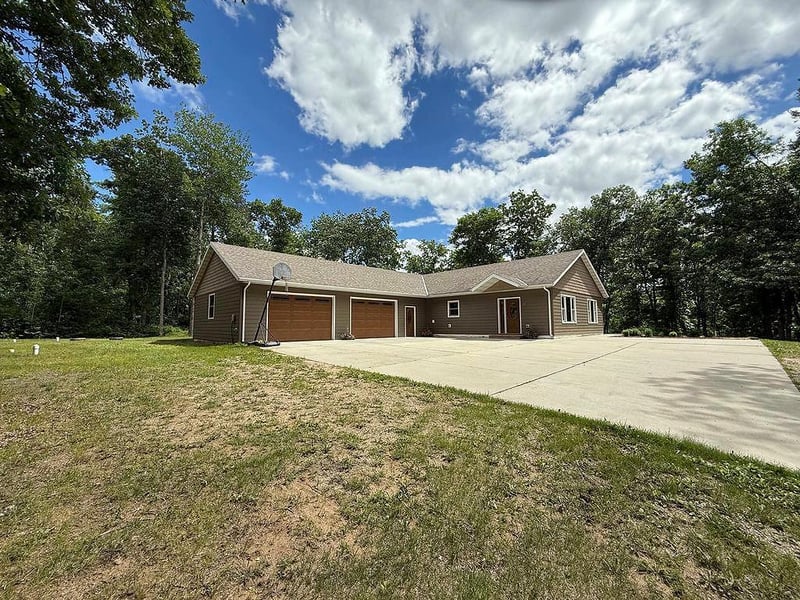 21641 Duck Lake Dr, Menahga, MN 56464