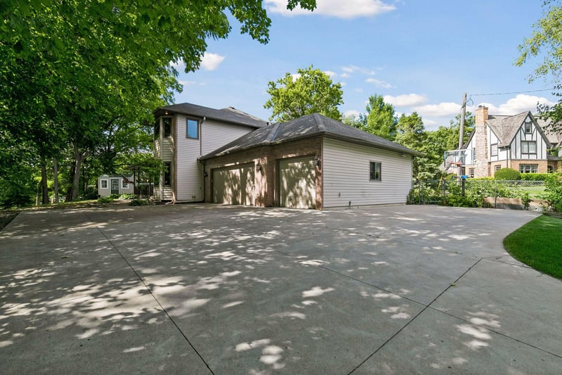 5020 Minneapolis Ave, Mound, MN 55364