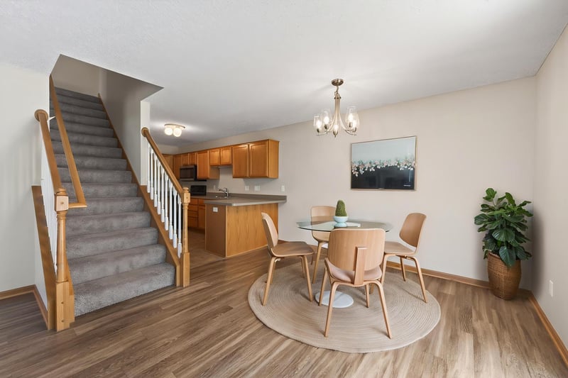 6213 Maclynn Ave NE, Albertville, MN 55301