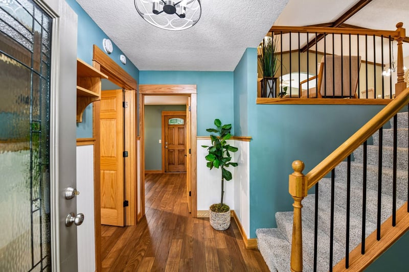6527 Meadowlark Ln N, Maple Grove, MN 55369
