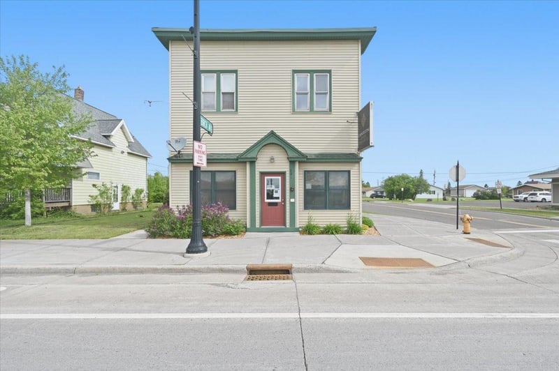 601 Belknap St, Superior, WI 54880