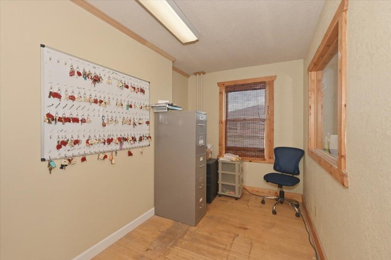 601 Belknap St, Superior, WI 54880