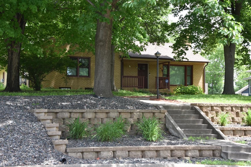 335 2nd Ave SW, Milaca, MN 56353