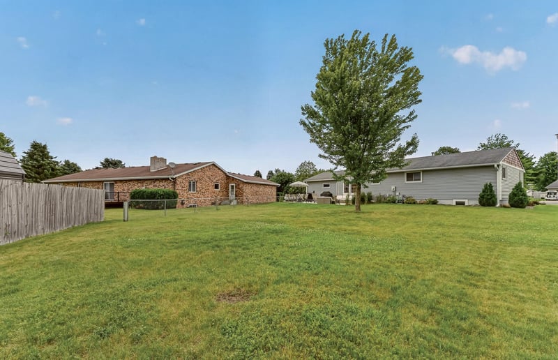 811 3rd Ave SE, Stewartville, MN 55976
