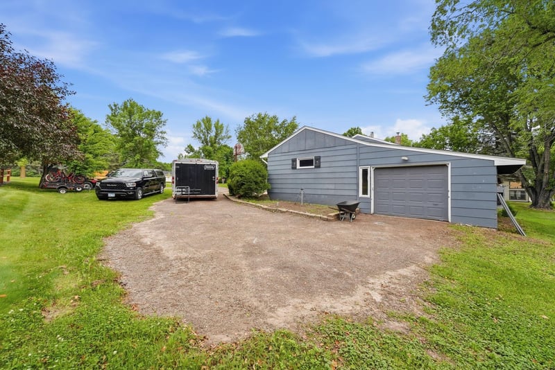 5110 15th St NE, Sauk Rapids, MN 56379