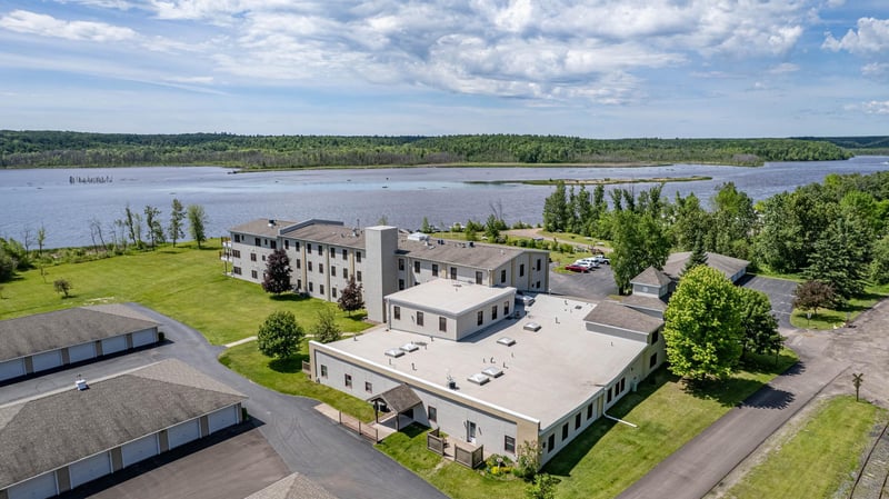9900 Hudson Blvd #200, Duluth, MN 55808