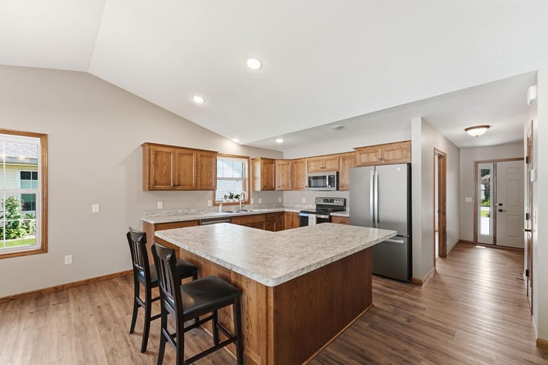 1703 8th Ave N, Princeton, MN 55371