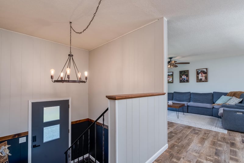 212 Regency Rd, Le Sueur, MN 56058