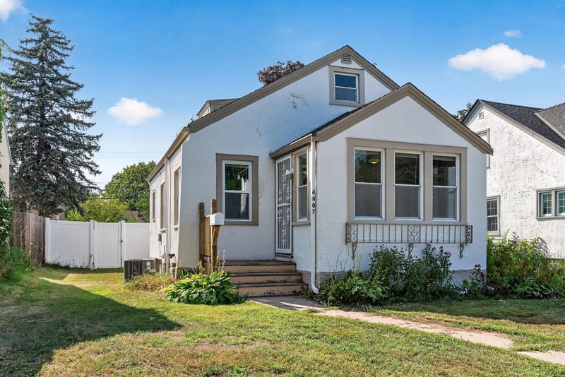 4807 Bryant Ave N, Minneapolis, MN 55430
