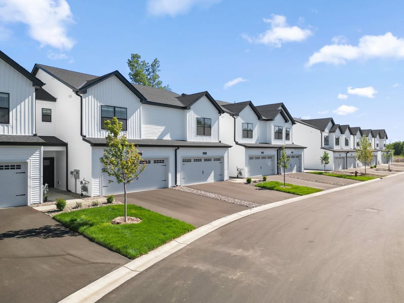 1047 130th Ct E, Rosemount, MN 55068