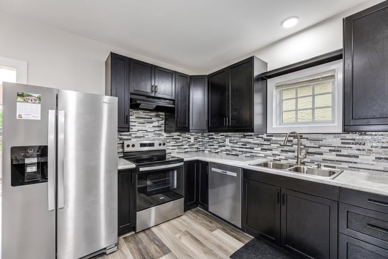 875 E King St, Winona, MN 55987