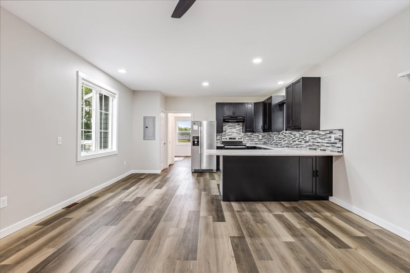 875 E King St, Winona, MN 55987