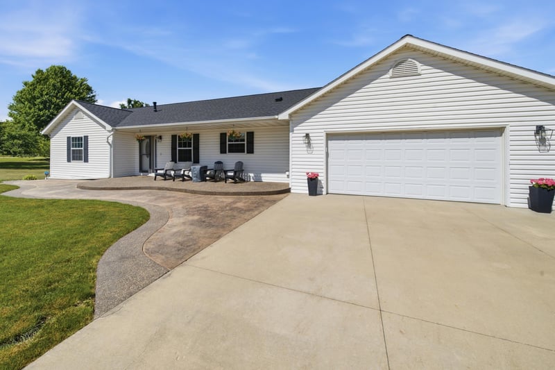 1090 Cedar Ridge Ln SW, Oronoco, MN 55960