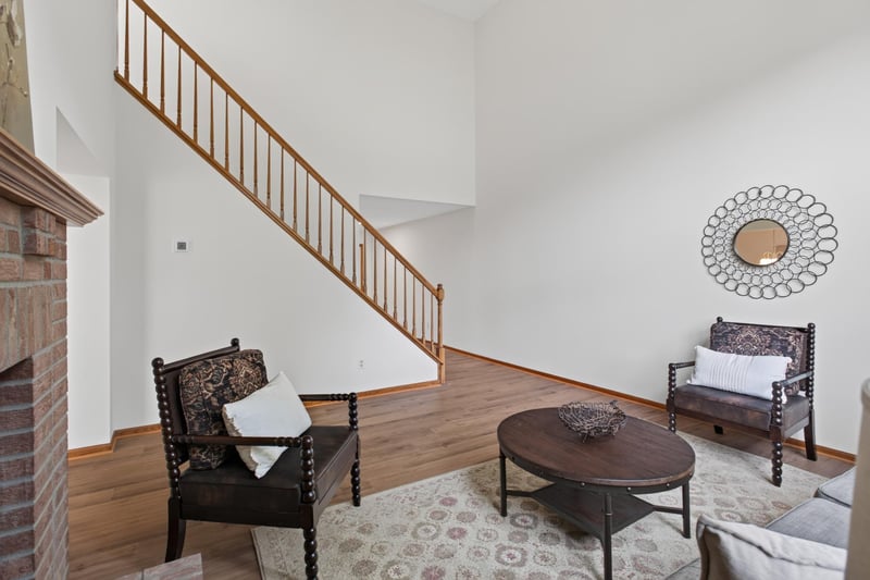1915 Furness St, Maplewood, MN 55109