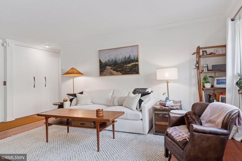 2928 Dean Pw #2I, Minneapolis, MN 55416