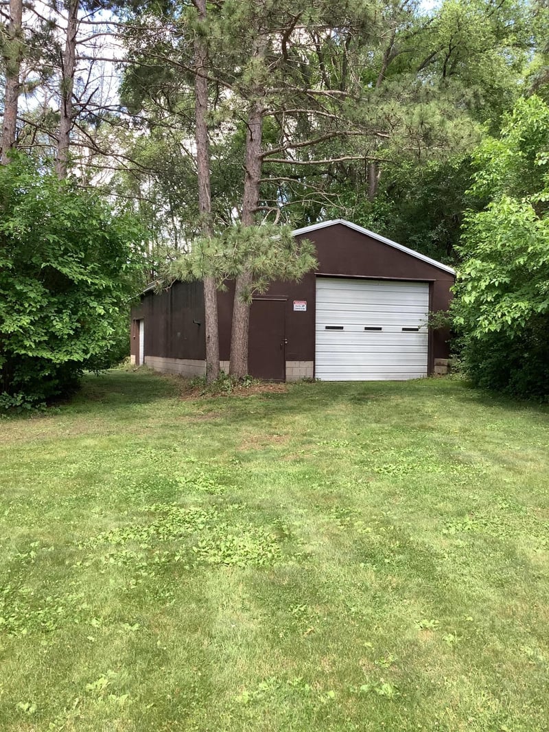 2559 Clarence St, Maplewood, MN 55109
