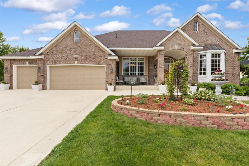 3401 Fox Tail Trl NW, Prior Lake, MN 55372