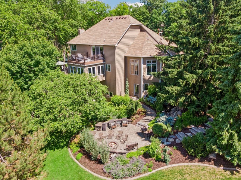 1317 Forest Park Ln, Burnsville, MN 55337