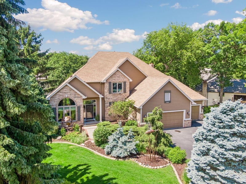 1317 Forest Park Ln, Burnsville, MN 55337