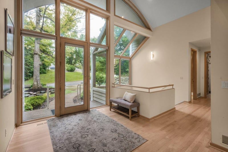 3580 Fairway Dr, Hopkins, MN 55305