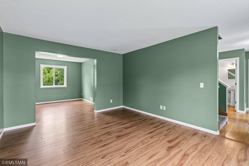 1216 Cuylle Bay, Faribault, MN 55021