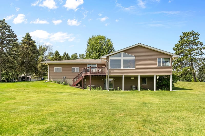 5708 141st St N, Hugo, MN 55038