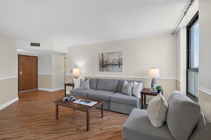 6615 Lake Shore Dr S #304, Richfield, MN 55423