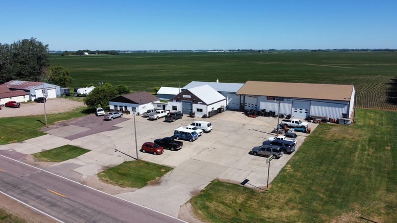 525 Amy Ave, Round Lake, MN 56167