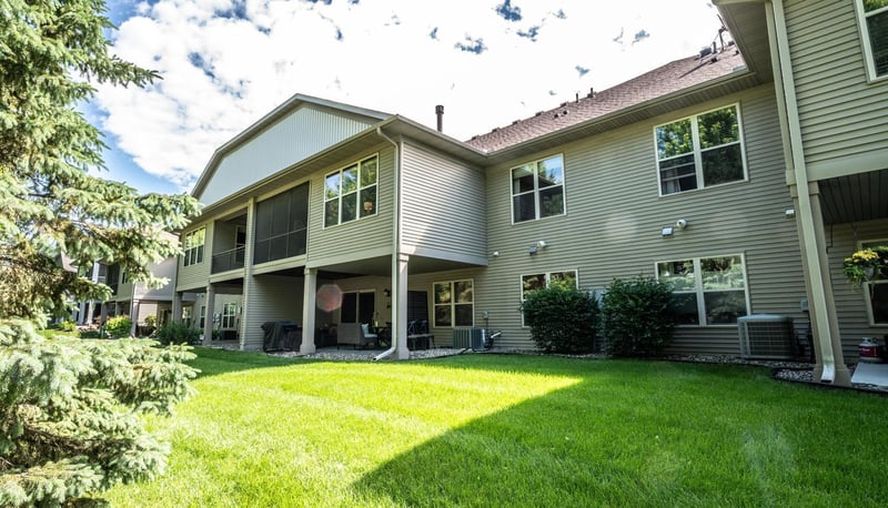 8619 Lake Riley Dr, Chanhassen, MN 55317
