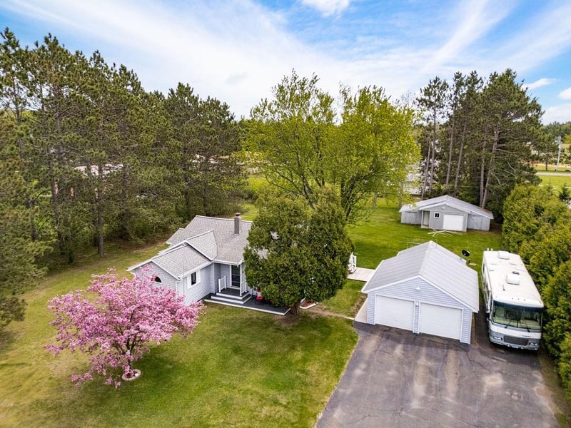 1390 Roland Rd, Cloquet, MN 55720
