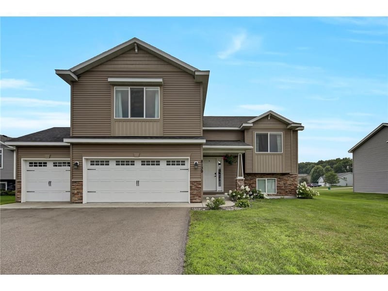 1004 26th Street Loop, Sartell, MN 56377