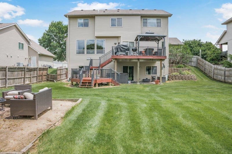 2051 River Bend Trl, Mayer, MN 55360