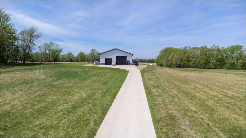 13272 County 11, Audubon, MN 56511