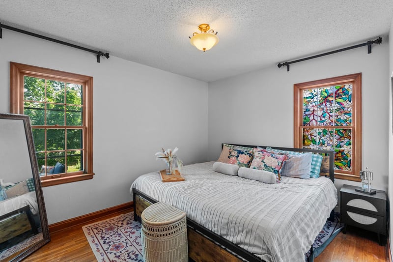 986 Galvin Ave, West Saint Paul, MN 55118