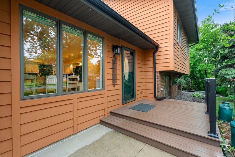 456 Vadnais Rd, Vadnais Heights, MN 55127