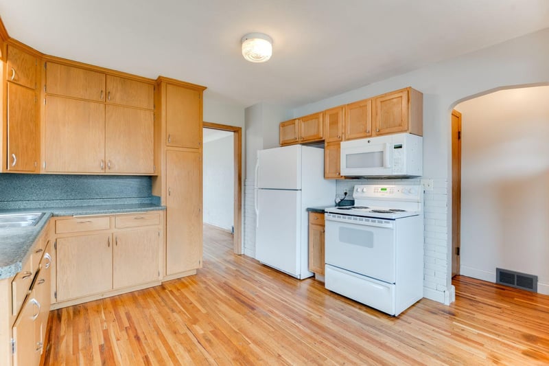 1021 Blair Ave, Saint Paul, MN 55104