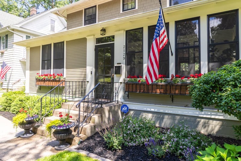 2129 Carroll Ave, Saint Paul, MN 55104