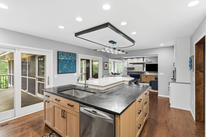 4031 Terrace Ln, Hopkins, MN 55305