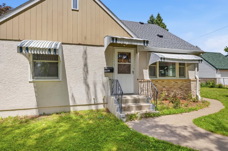 1951 Fremont Ave E, Saint Paul, MN 55119